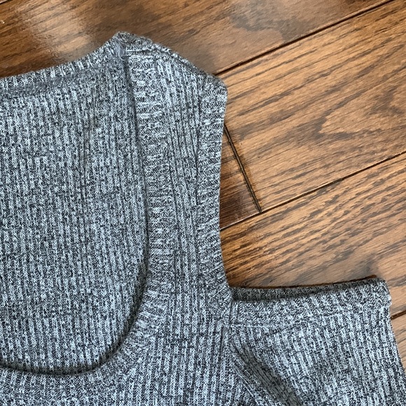 Lucky Brand Sweater - Size XS - Never Worn - Excellent Condition - Picture 3 of 8